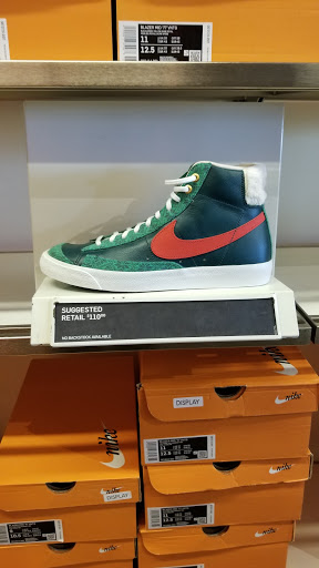 Clothing Store «Nike Factory Store», reviews and photos, 7105 Mills Civic Pkwy #140, West Des Moines, IA 50266, USA