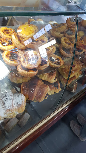 Pastelaria Borges no São Domingos de Rana, Lisboa