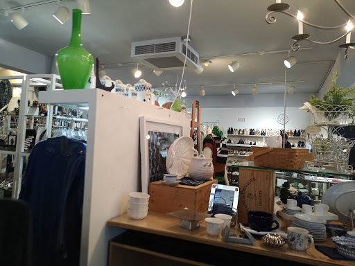 Thrift Store «Winnetka Thrift Shop», reviews and photos, 992 Green Bay Rd, Winnetka, IL 60093, USA