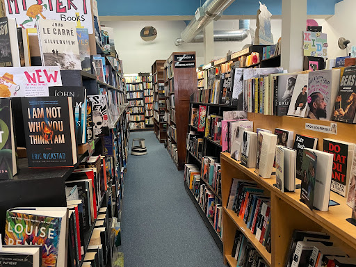 Book Store «Small World Books», reviews and photos, 1407 Ocean Front Walk, Venice, CA 90291, USA