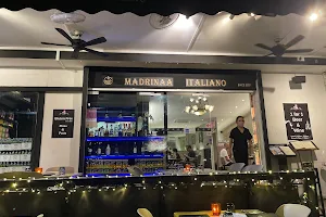 Madrinaa Italiano image