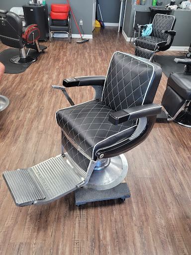 Barber Shop «Upper Cutz Hair Studio», reviews and photos, 3883 N Lecanto Hwy, Beverly Hills, FL 34465, USA