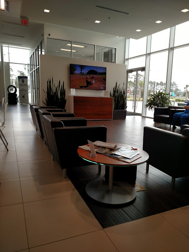 Used Car Dealer «Fields BMW of Daytona», reviews and photos, 1050 N Tomoka Farms Rd, Daytona Beach, FL 32124, USA