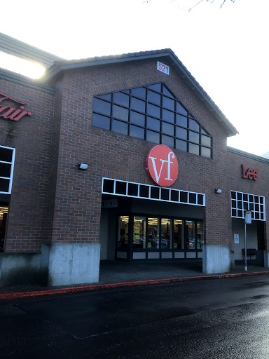 Outlet Store «VF Outlet», reviews and photos, 521 S Fork Ave SW, North Bend, WA 98045, USA
