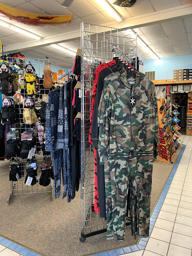 Sporting Goods Store «Southport Rigging Inc», reviews and photos, 2926 75th St, Kenosha, WI 53143, USA