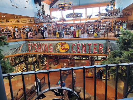 Sporting Goods Store «Bass Pro Shops», reviews and photos, 7777 Victoria Gardens Ln, Rancho Cucamonga, CA 91739, USA