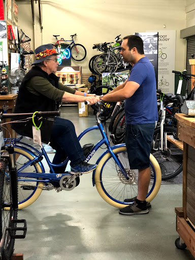 Bicycle Store «Go Green Bicycle Co.», reviews and photos, 118 E Alameda Ave, Burbank, CA 91502, USA