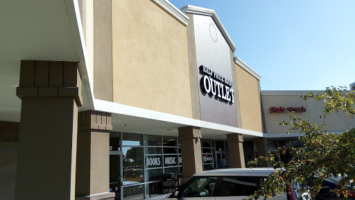 Book Store «Half Price Books Outlet», reviews and photos, 1520 Cooper Point Rd SW, Olympia, WA 98502, USA