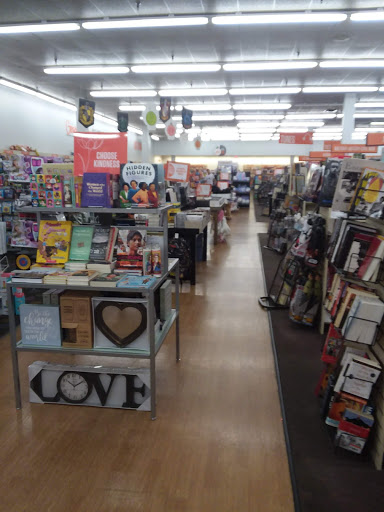 Used Book Store «2nd & Charles», reviews and photos, 10239 Indianapolis Blvd, Highland, IN 46322, USA