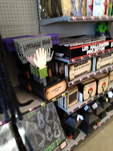 Dollar Store «Dollar Tree», reviews and photos, 52 Rockland Plaza, Nanuet, NY 10954, USA