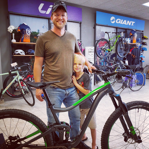 Bicycle Repair Shop «Riverside Bicycle Shop», reviews and photos, 101 N Riverside Dr, Clarksville, TN 37040, USA