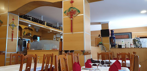 Restaurante Fénix - C. Jardín de Sta. Eufemia, 1, 41940 Tomares, Sevilla, Spain