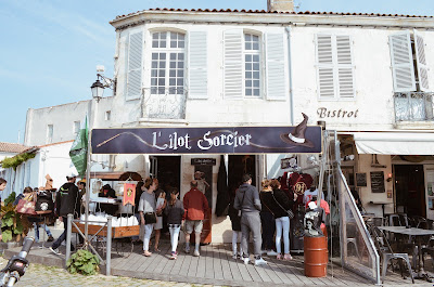 L'îlot Sorcier fermé Retrouvez la boutique L'ANTRE DES SORCIERS à LA ROCHELLE à Saint-Martin-de-Ré