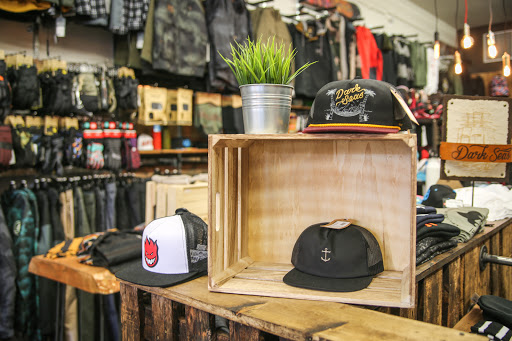 Snowboard Shop «The Vault - Snowboards & Skateboards», reviews and photos, 227 G St, Davis, CA 95616, USA