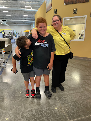 Outlet Store «Rooms To Go Outlet Furniture Store - Pearl River», reviews and photos, 63295 Old Military Rd, Pearl River, LA 70452, USA