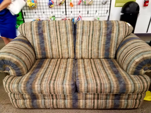 Thrift Store «Thunderbird & Scottsdale Goodwill Retail Store & Donation Center», reviews and photos, 14202 N Scottsdale Rd, Scottsdale, AZ 85254, USA