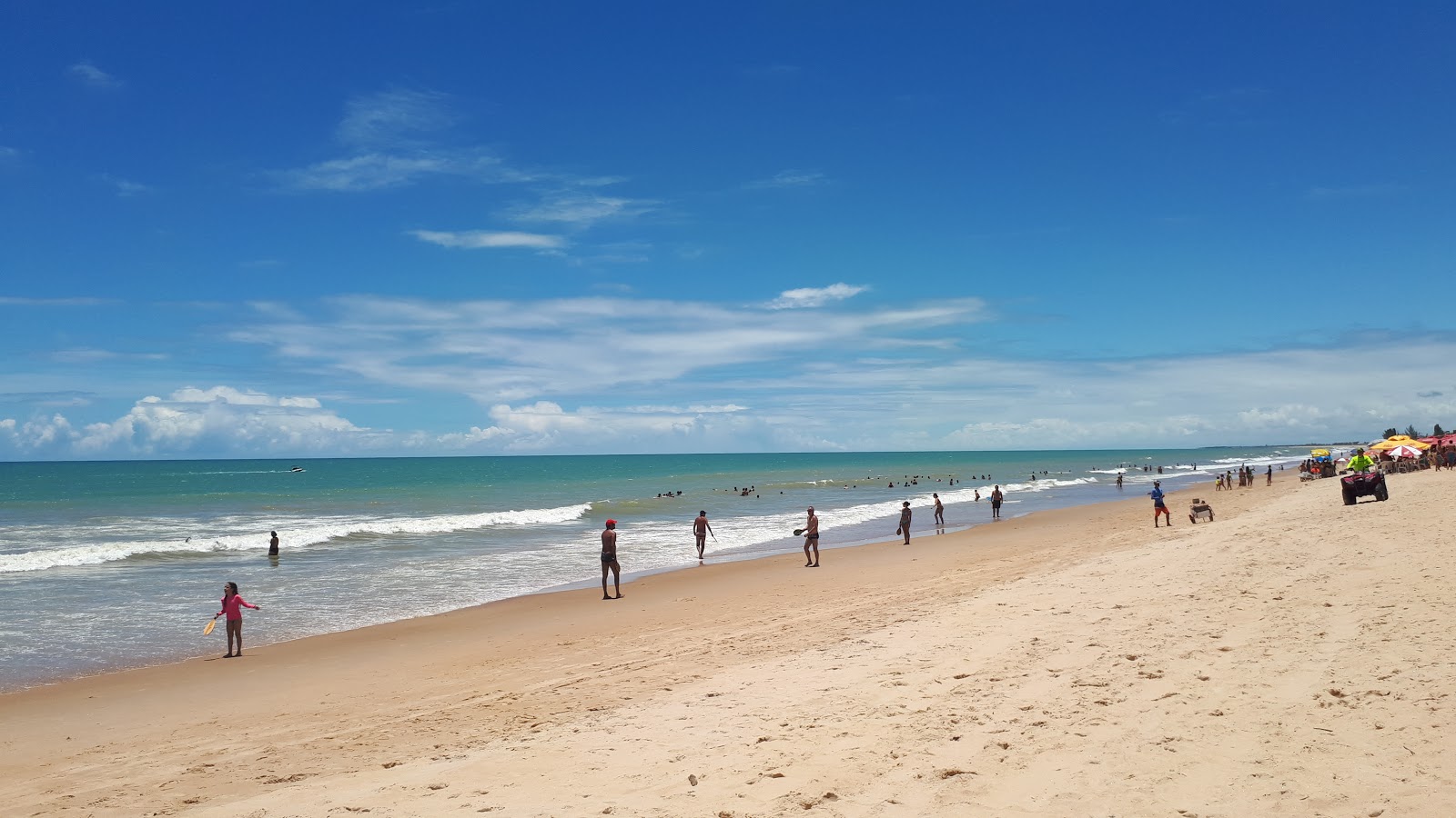 Foto von Atlantico Strand mit heller sand Oberfläche