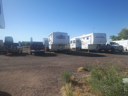 Winslow Pride RV Park and Convenience Store, Transcon Ln, Winslow, AZ 86047, USA, 