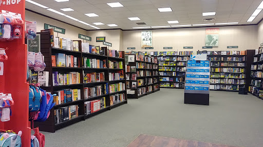 Book Store «Barnes & Noble», reviews and photos, 235 Union St, Waterbury, CT 06706, USA