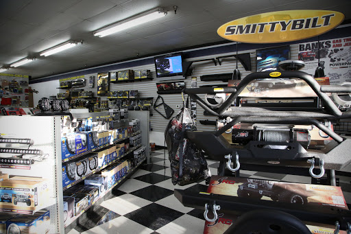 Truck Accessories Store «4 Wheel Parts - Fresno», reviews and photos, 4326 N Blackstone Ave, Fresno, CA 93726, USA