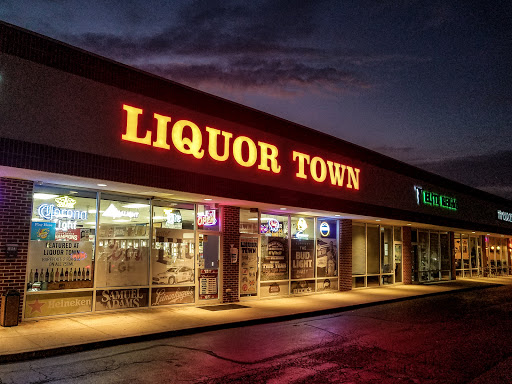 Liquor Town, 1005 Essington Rd, Joliet, IL 60435, USA, 