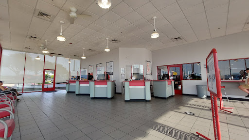 Tire Shop «Discount Tire Store - Irving, TX», reviews and photos, 3516 W Airport Fwy, Irving, TX 75062, USA