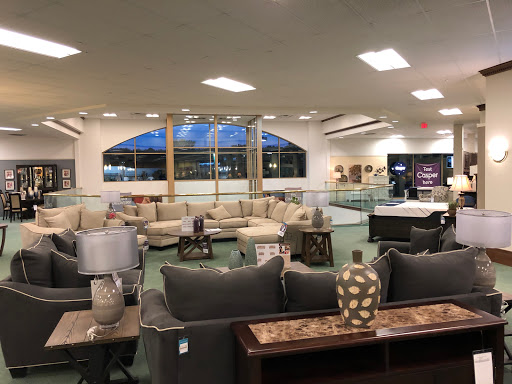 Furniture Store «Raymour & Flanigan Furniture and Mattress Store», reviews and photos, 641 Connecticut Ave, Norwalk, CT 06854, USA