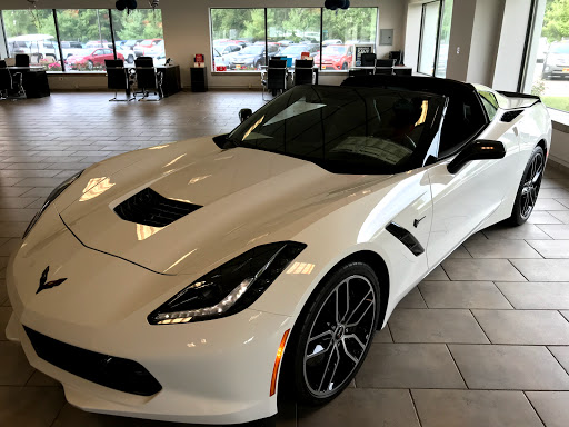 Toyota Dealer «Sunrise Toyota», reviews and photos, 3984 Sunrise Hwy, Oakdale, NY 11769, USA