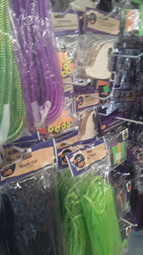 Dollar Store «Dollar Tree», reviews and photos, 312 Walnut St, Redwood City, CA 94063, USA