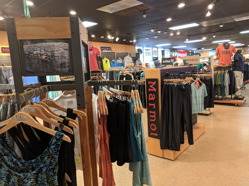 Outdoor Sports Store «Black Dome Mountain Sports», reviews and photos, 140 Tunnel Rd, Asheville, NC 28805, USA