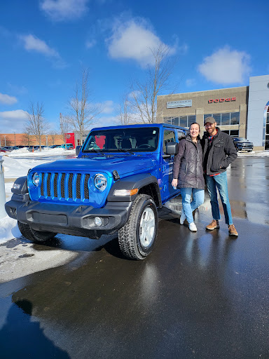 Jeep Dealer «Golling Chrysler Dodge Jeep Ram», reviews and photos, 2405 S Telegraph Rd, Bloomfield Hills, MI 48302, USA