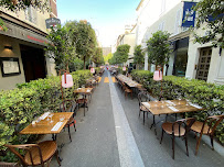 Atmosphère du Restaurant français Neuilly's à Neuilly-sur-Seine - n°17