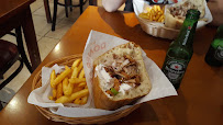Plats et boissons du Restaurant de döner kebab Mezo Mada à Lyon - n°5