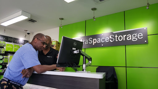 Storage Facility «Extra Space Storage», reviews and photos, 1712 W Randol Mill Rd, Arlington, TX 76012, USA