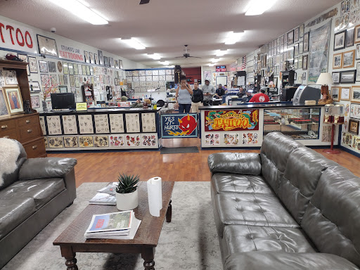 Tattoo Shop «Gold Coast Tattoo Studio», reviews and photos, 639 Lighthouse Ave, Monterey, CA 93940, USA