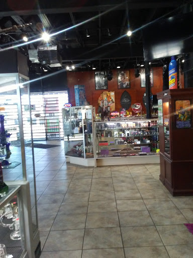 Tobacco Shop «Head Hunters Smoke Shop», reviews and photos, 2146 19th St, Lubbock, TX 79401, USA