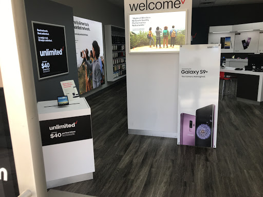 Cell Phone Store «Verizon Authorized Retailer - Wireless Plus Duarte», reviews and photos, 946 Hamilton Rd, Duarte, CA 91010, USA