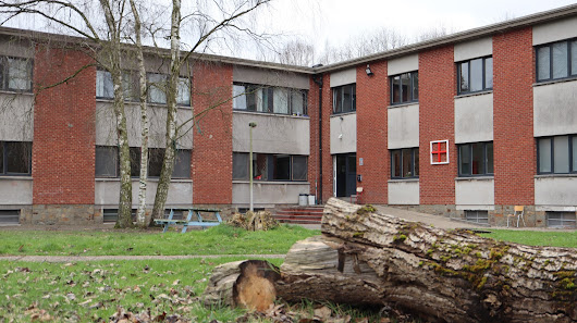 Centre d'accompagnement rapproché pour demandeurs d'asile - Croix-Rouge CARDA Rue de Velroux 140, 4460 Grâce-Hollogne, Belgique