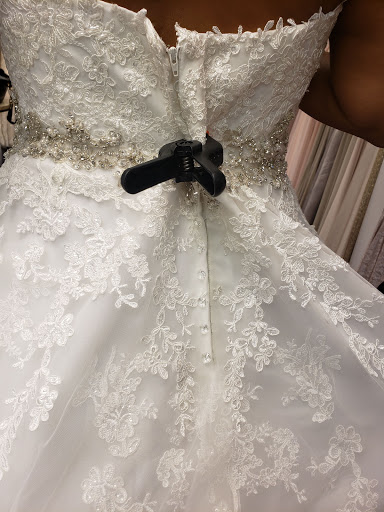 Bridal Shop «Bridal Suite of Bay Shore», reviews and photos, 7 W Main St, Bay Shore, NY 11706, USA