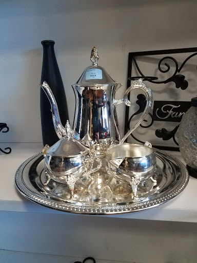 Thrift Store «Union Gospel Mission Store», reviews and photos, 885 Commercial St NE, Salem, OR 97301, USA