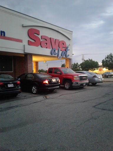 Grocery Store «Save-A-Lot», reviews and photos, 27591 Euclid Ave, Euclid, OH 44132, USA