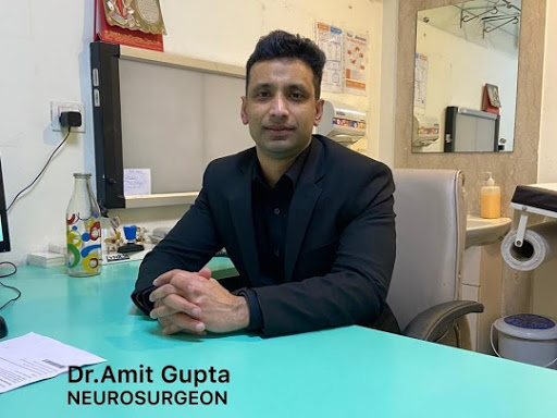 Dr Amit Gupta, Best Neurosurgeon, Spine Surgeon in Janakpuri, Neurosurgery in Delhi
