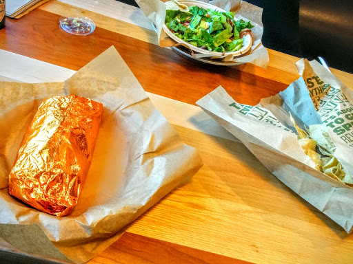 Mexican Restaurant «QDOBA Mexican Eats», reviews and photos, 3918 Lenox Avenue, Charlottesville, VA 22901, USA