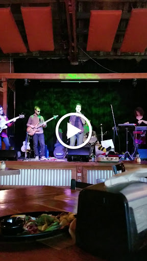 Pizza Restaurant «Whirled Pies Downtown», reviews and photos, 199 W 8th Ave, Eugene, OR 97401, USA