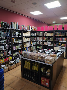 La Vinoteca Mayor 22-Tienda de vinos y productos Gourmet. C. Mayor, 22, 05600 El Barco de Ávila, Ávila, España