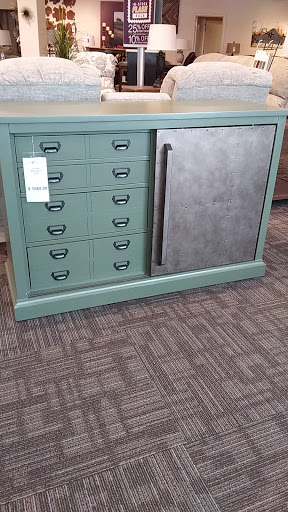 Furniture Store «La-Z-Boy Furniture Galleries», reviews and photos, 110 Faunce Corner Mall Rd, North Dartmouth, MA 02747, USA