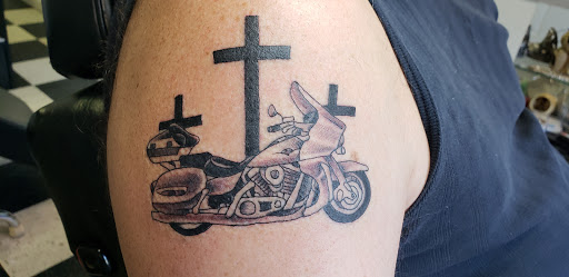 Tattoo Shop «Tattoo Fever», reviews and photos, 43 Bridge St, Pelham, NH 03076, USA