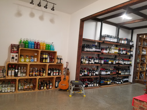 Liquor Store «B&S WINE AND SPIRITS», reviews and photos, 152 Wyckoff Ave, Brooklyn, NY 11237, USA