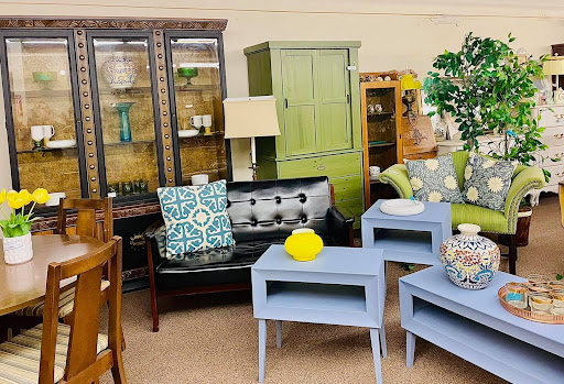 Consignment Shop «Refabulous Furnishings», reviews and photos, 2231 Vestal Pkwy W, Vestal, NY 13850, USA