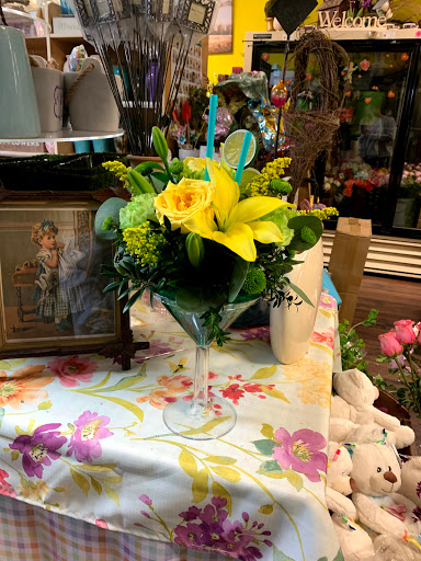 Florist «Victorian Rose Florist», reviews and photos, 53 Main St, Hebron, CT 06248, USA